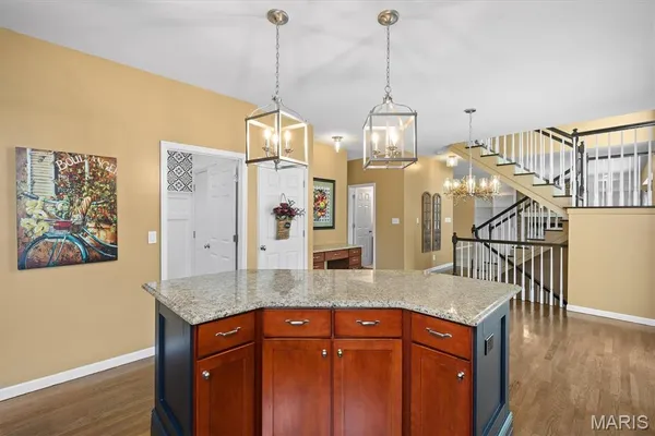 $395,000 | 2201 Birmingham Drive, Shiloh, IL 62269