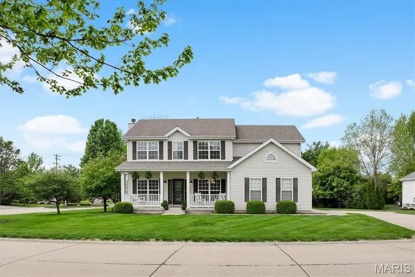 $395,000 | 2201 Birmingham Drive, Shiloh, IL 62269