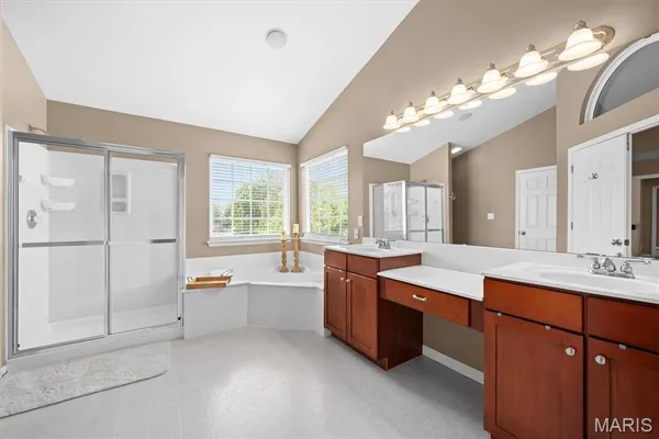 $395,000 | 2201 Birmingham Drive, Shiloh, IL 62269