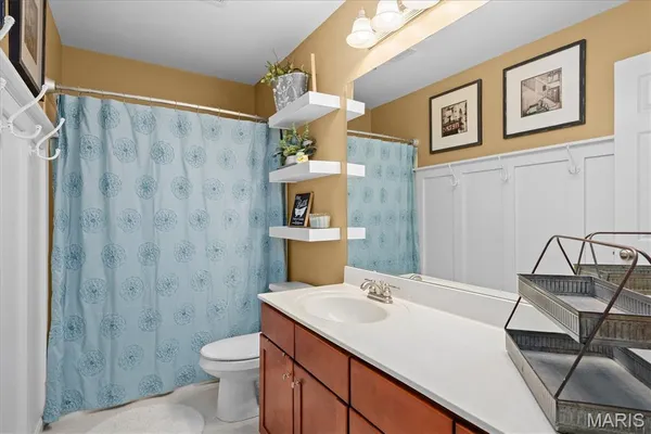 $395,000 | 2201 Birmingham Drive, Shiloh, IL 62269