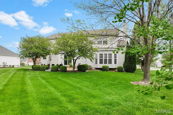 $395,000 | 2201 Birmingham Drive, Shiloh, IL 62269
