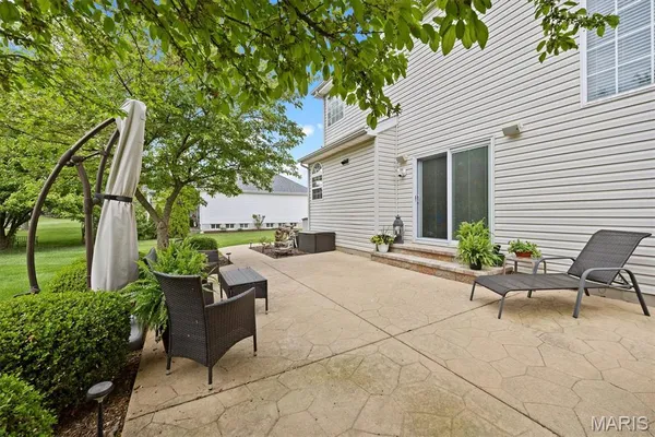 $395,000 | 2201 Birmingham Drive, Shiloh, IL 62269