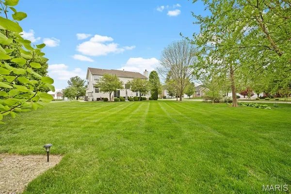$395,000 | 2201 Birmingham Drive, Shiloh, IL 62269