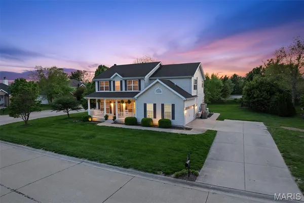 $395,000 | 2201 Birmingham Drive, Shiloh, IL 62269