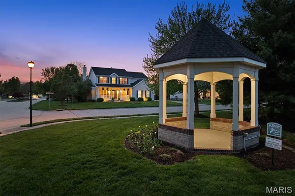 $395,000 | 2201 Birmingham Drive, Shiloh, IL 62269
