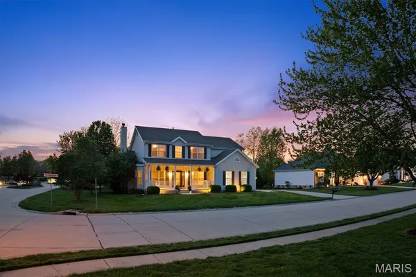 $395,000 | 2201 Birmingham Drive, Shiloh, IL 62269