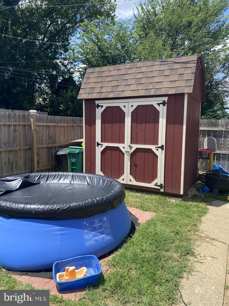 137 West Meadow Road Baltimore, MD 21225 - Photo 39 of 39 Gallery Image 39