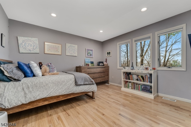 828 Star View Way Bridgewater, NJ 08807 - Photo 20 of 38