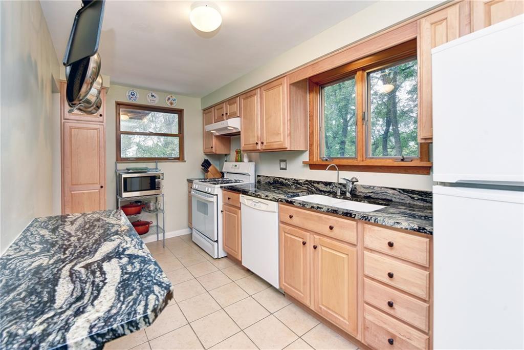 6644 Landview Road Pittsburgh, PA 15217 - Photo 7 of 25 Gallery Image 7