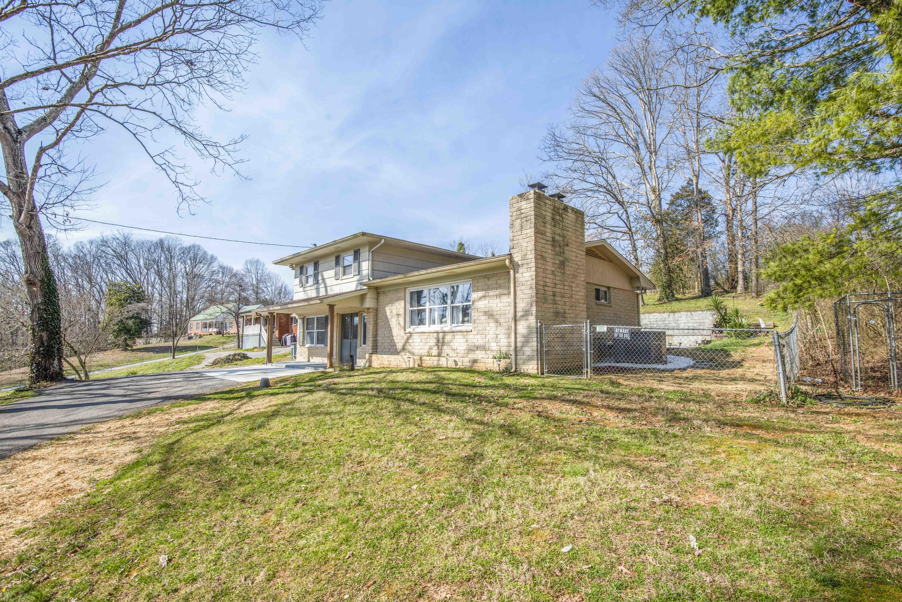 1428 Roberson Spring Road Loudon, TN 37774 - Photo 38 of 38 Front