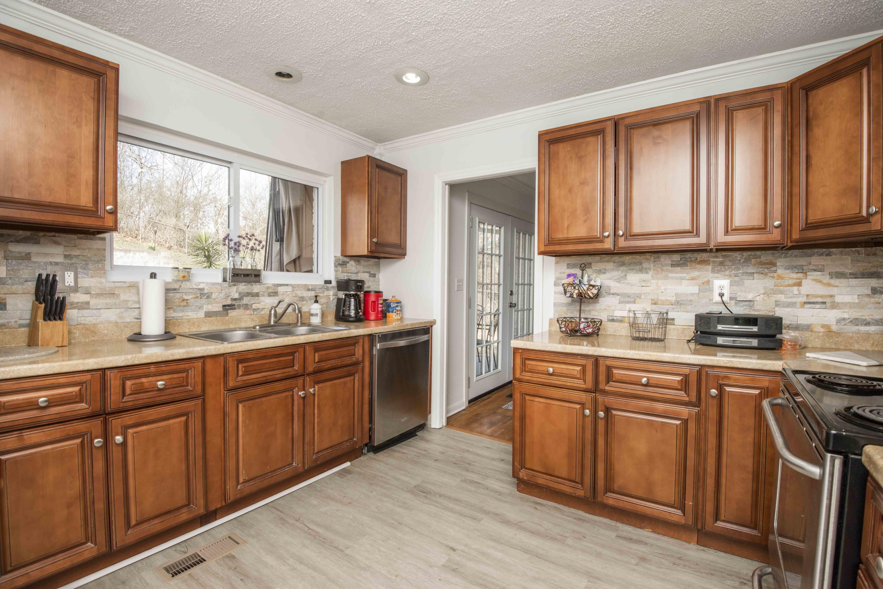 1428 Roberson Spring Road Loudon, TN 37774 - Photo 7 of 38 Kitchen