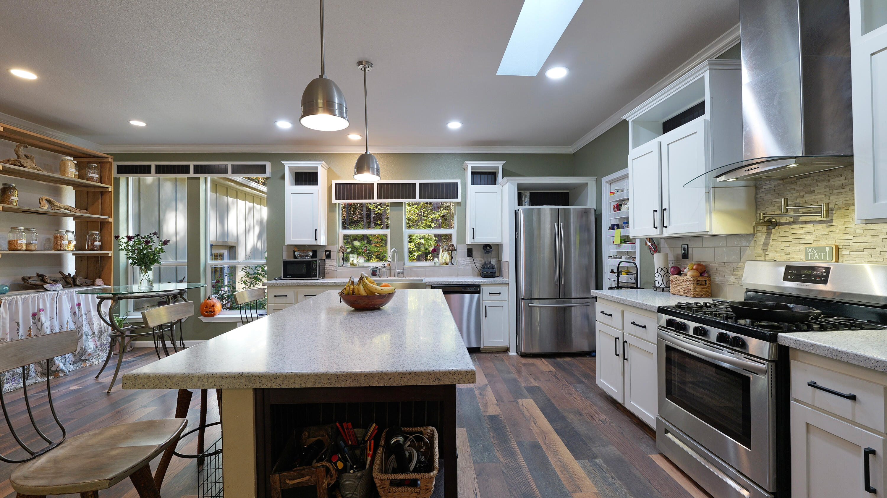 52 Dodes Creek Road Trail, OR 97541 - Photo 37 of 110 Kitchen