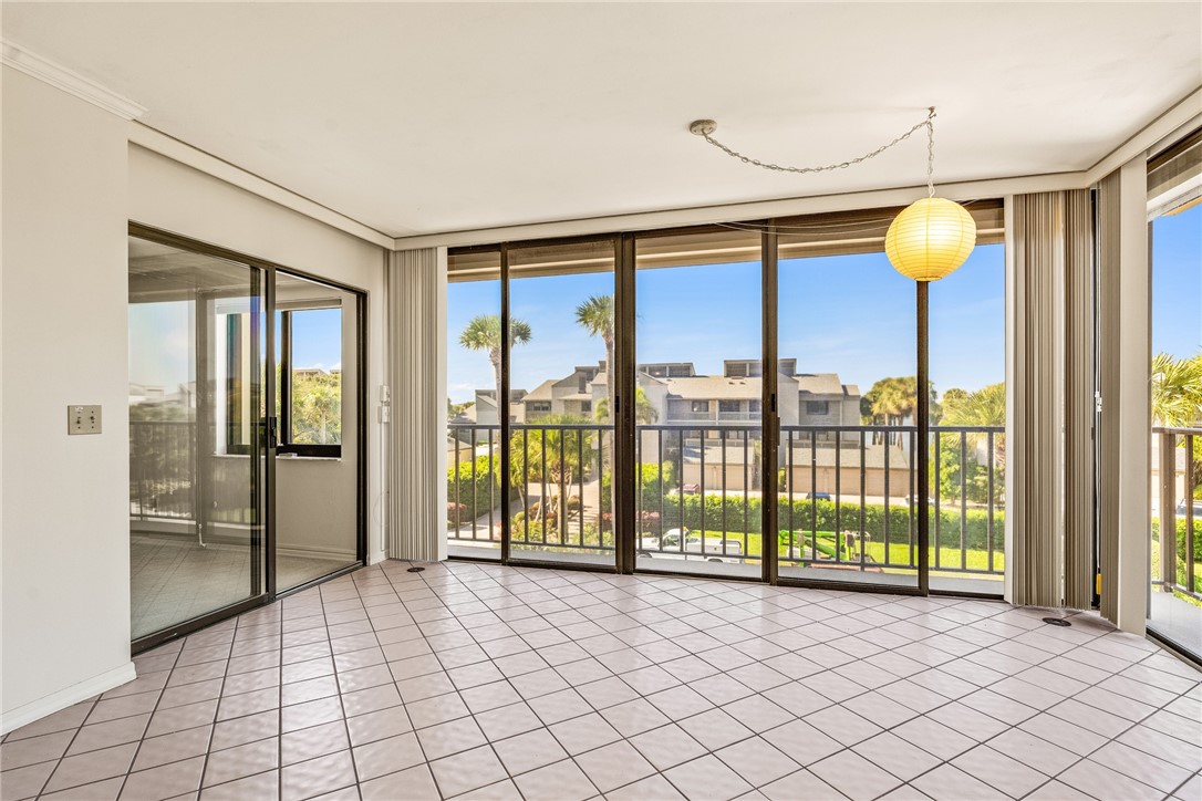 1850 Bay Road, Unit 3F Vero Beach, FL 32963 - Photo 10 of 34 Gallery Image 10