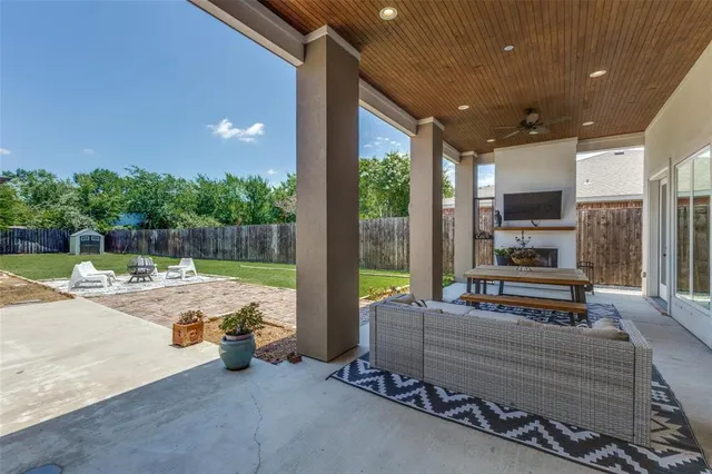 $895,000 | 1706 Peavy Road, Dallas, TX 75228