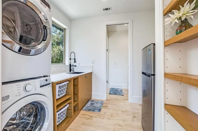 $895,000 | 1706 Peavy Road, Dallas, TX 75228