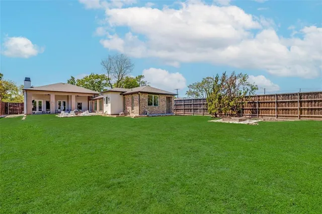 $895,000 | 1706 Peavy Road, Dallas, TX 75228