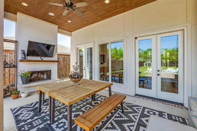 $895,000 | 1706 Peavy Road, Dallas, TX 75228