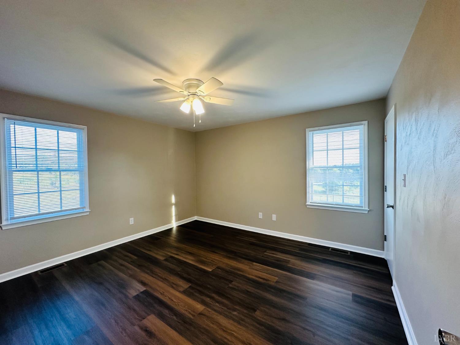 1321 Scenic View Road Moneta, VA 24121 - Photo 22 of 56 Gallery Image 22