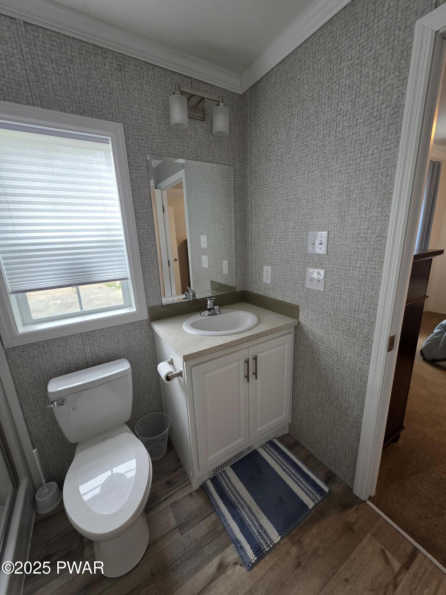 108 Middle Road Greentown, PA 18426 - Photo 15 of 22 Primary Bathroom