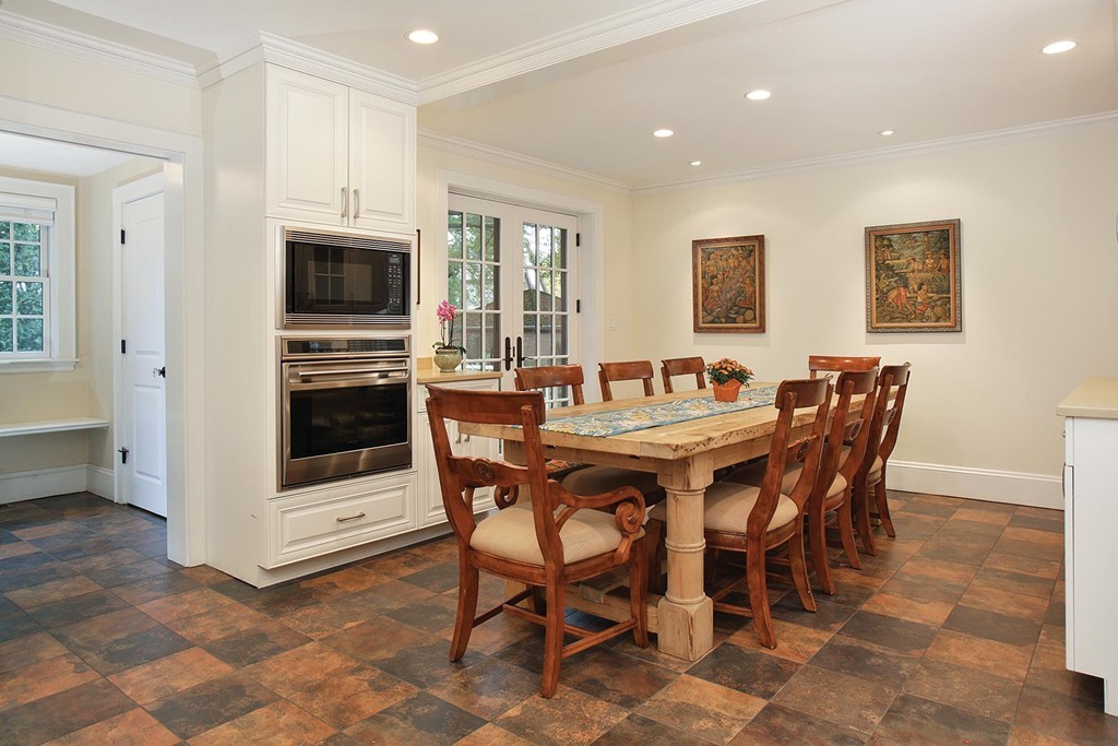 20 Locksley Road Newton, MA 02459 - Photo 5 of 11