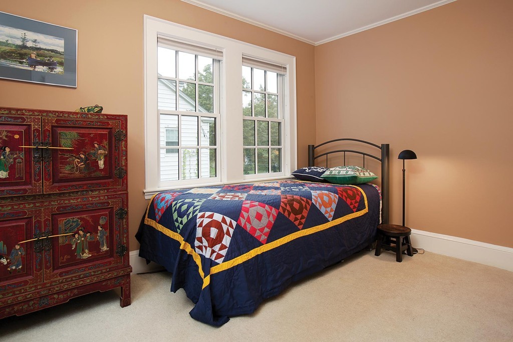 20 Locksley Road Newton, MA 02459 - Photo 9 of 11