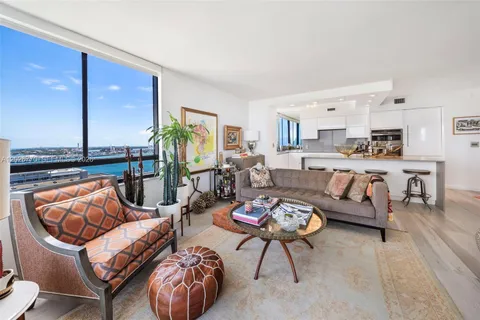 $1,030,000 | 1330 West Avenue, Unit 2414, Miami Beach, FL 33139