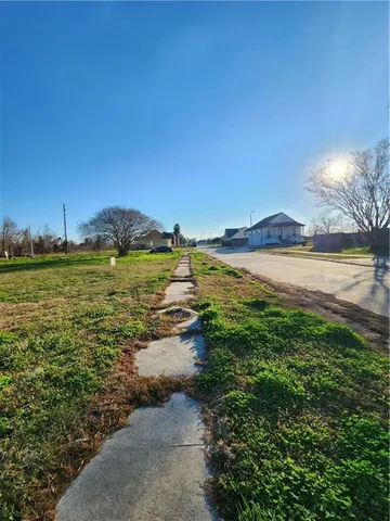 $50,000 | 709 Ellen Drive, Chalmette, LA 70043