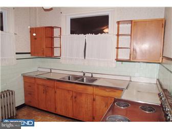 3305 Rhawn Street Philadelphia, PA 19136 - Photo 8 of 12 Kitchen
