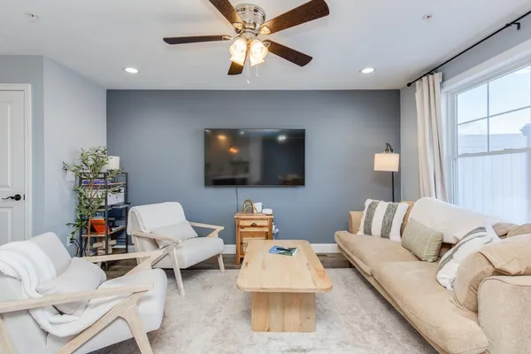 $539,900 | 7 Dumaine Avenue, Unit H, Nashua, NH 03063