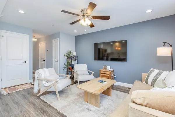 $539,900 | 7 Dumaine Avenue, Unit H, Nashua, NH 03063