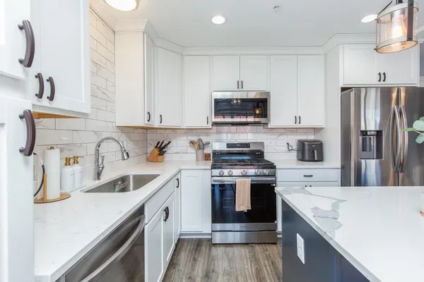 $539,900 | 7 Dumaine Avenue, Unit H, Nashua, NH 03063