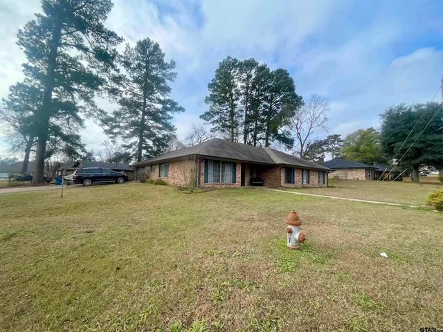$255,000 | 2101 Woodbine Drive, Gladewater, TX 75647