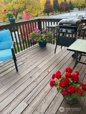 a view of an entryway