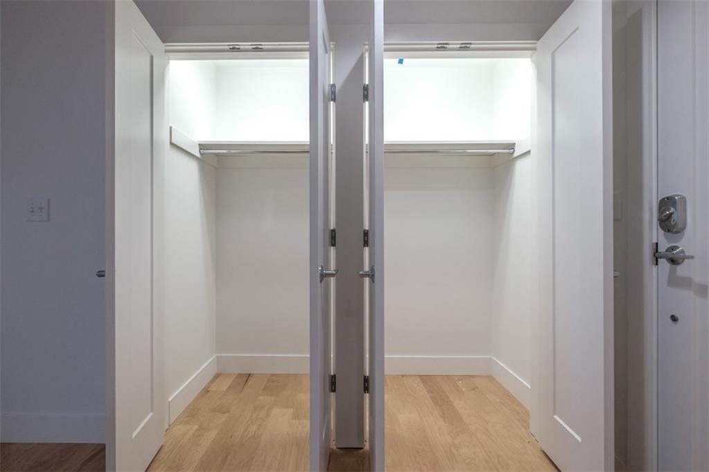 25 High Street, Unit 514 Portland, ME 04101 - Photo 10 of 29 Extra large coat closet - this unit...