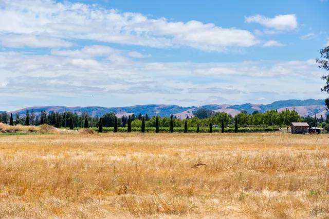 a view of an ocean view