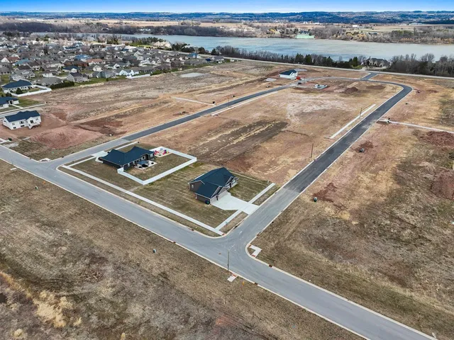 $74,900 | 400 Brookline Avenue, Unit 272, De Pere, WI 54115