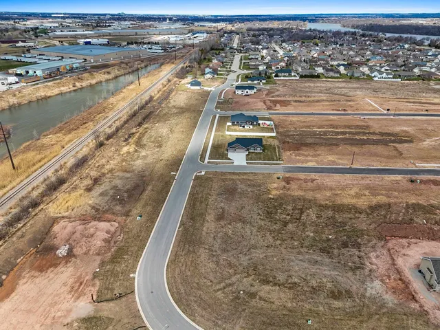 $74,900 | 400 Brookline Avenue, Unit 272, De Pere, WI 54115