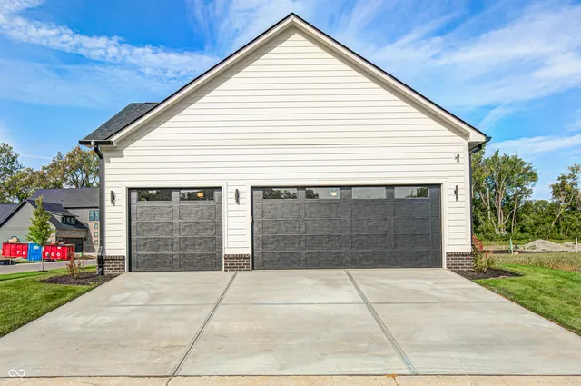 $885,999 | 16525 Iron Tree Court, Westfield, IN 46074