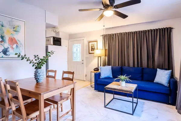 $1,175 | 109 Fargo Street, Unit B, Houston, TX 77006