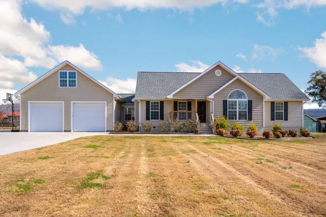 $389,900 | 2545 West Armuchee Road, LaFayette, GA 30728