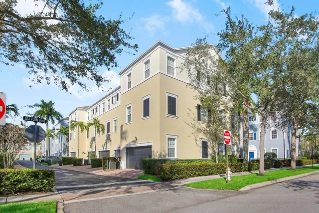 $450,000 | 107 Pond Apple Lane, Unit 102, Jupiter, FL 33458
