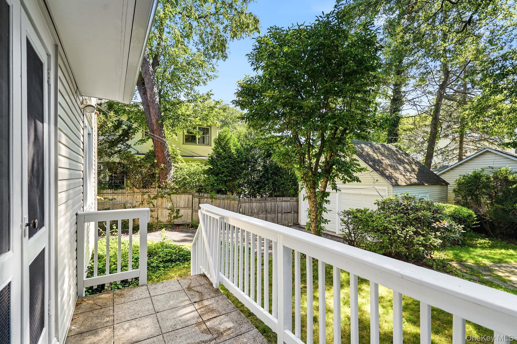 40 Hamilton Road Scarsdale, NY 10583 - Photo 21 of 25