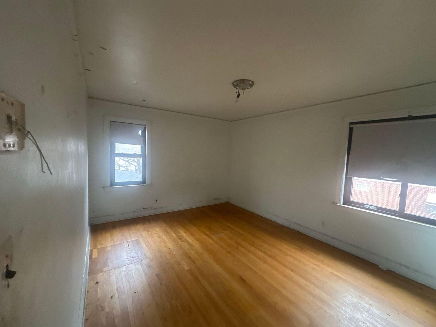 15875 Strathmoor Street Detroit, MI 48227 - Photo 10 of 16 12