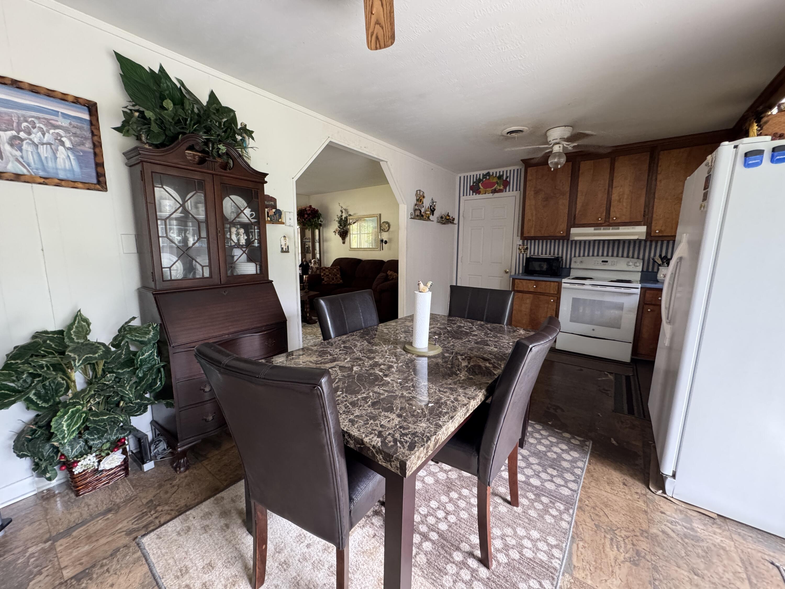 2307 Hardwick Road Augusta, GA 30906 - Photo 6 of 18 IMG_9156