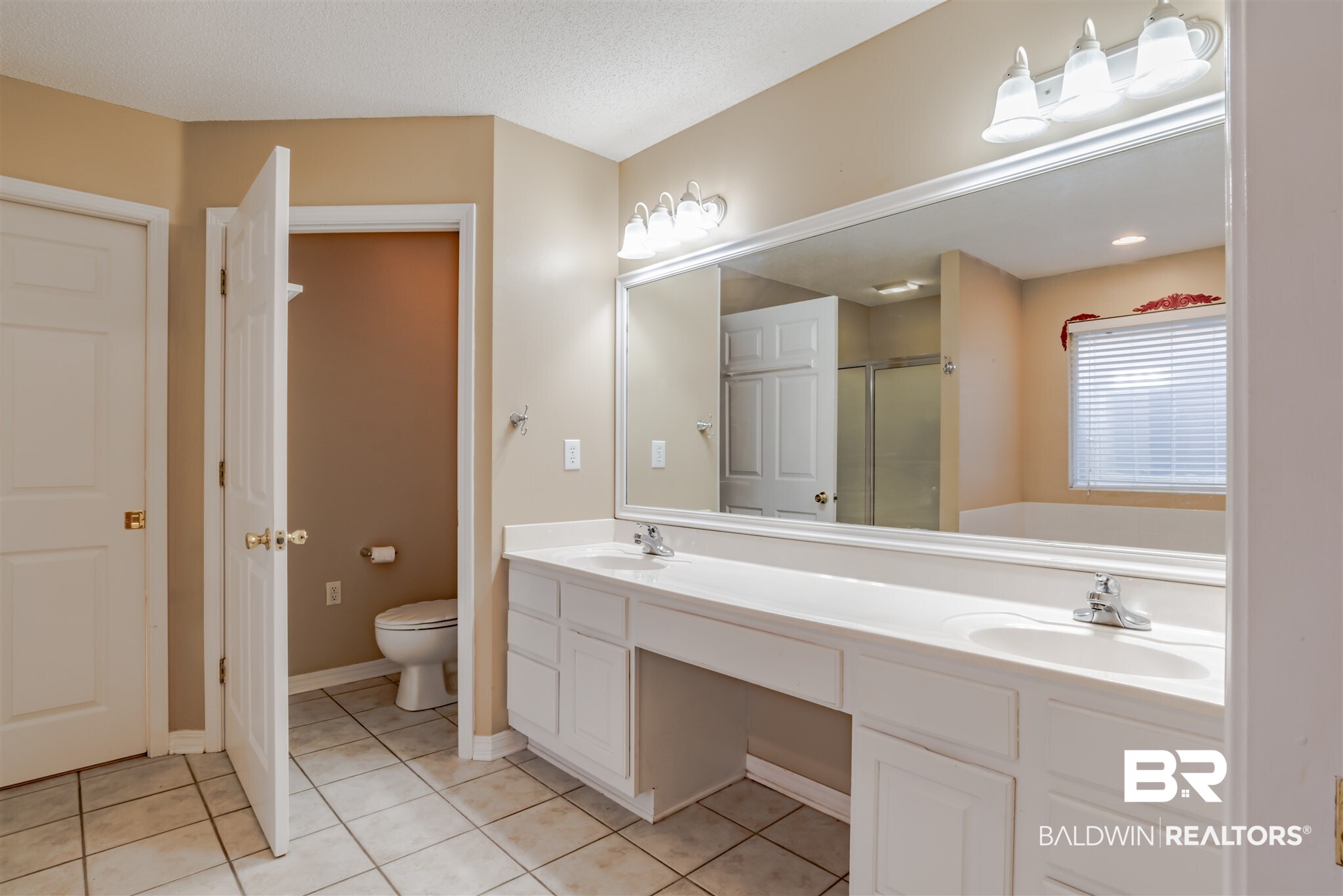 121 Meadow Run Loop Foley, AL 36535 - Photo 26 of 36
