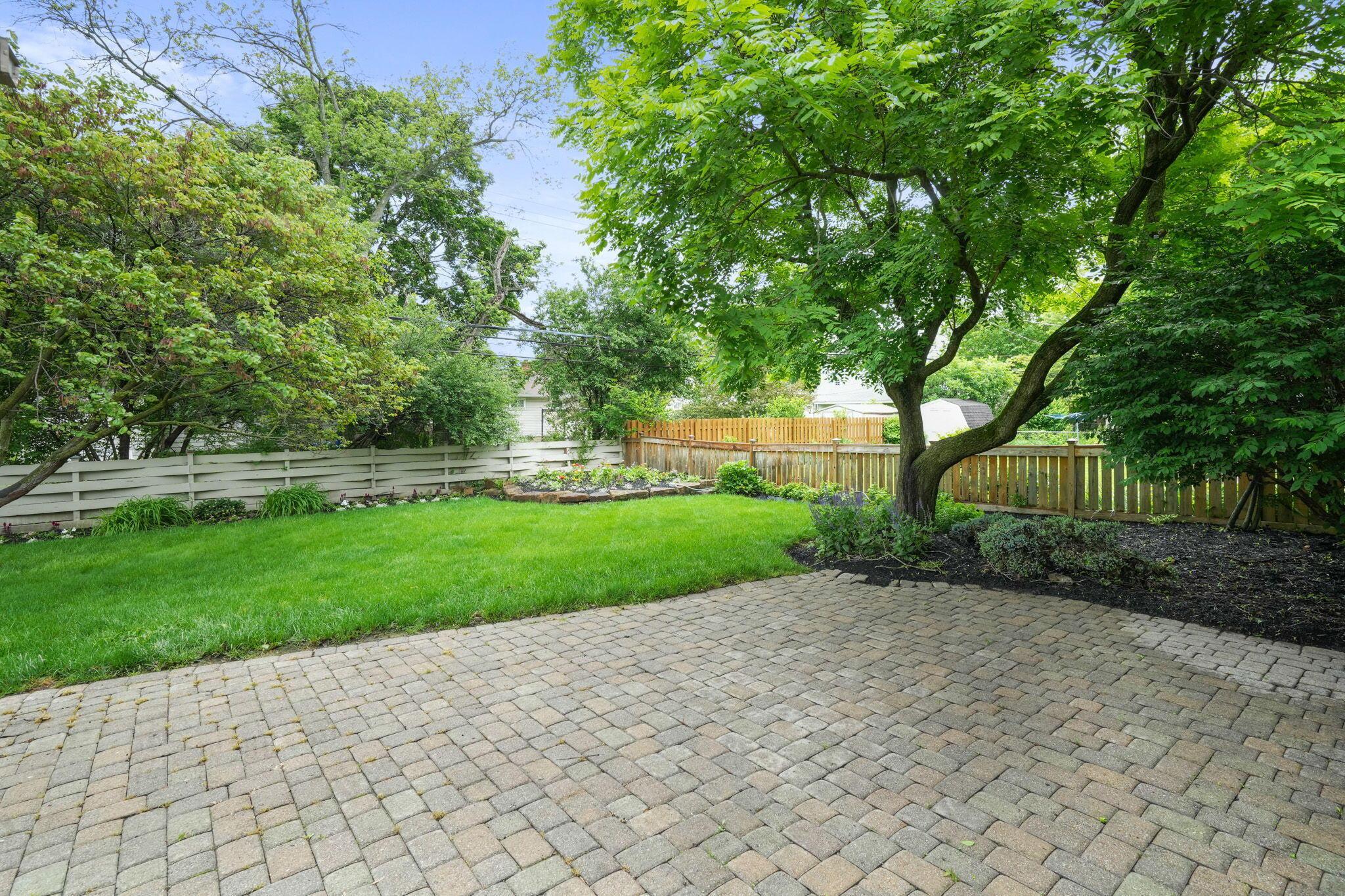2314 Woodstock Road Columbus, OH 43221 - Photo 35 of 37 37-web-or-mls-DSC03929