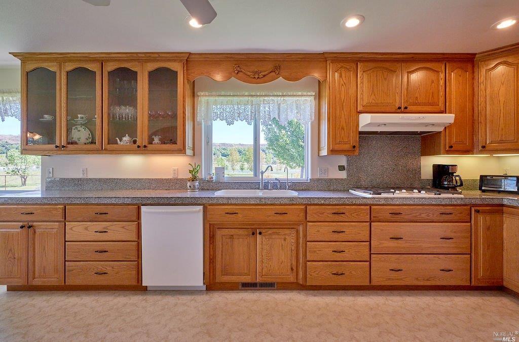 19180 Rawhide Road Jamestown, CA 95327 - Photo 11 of 30 Gallery Image 11