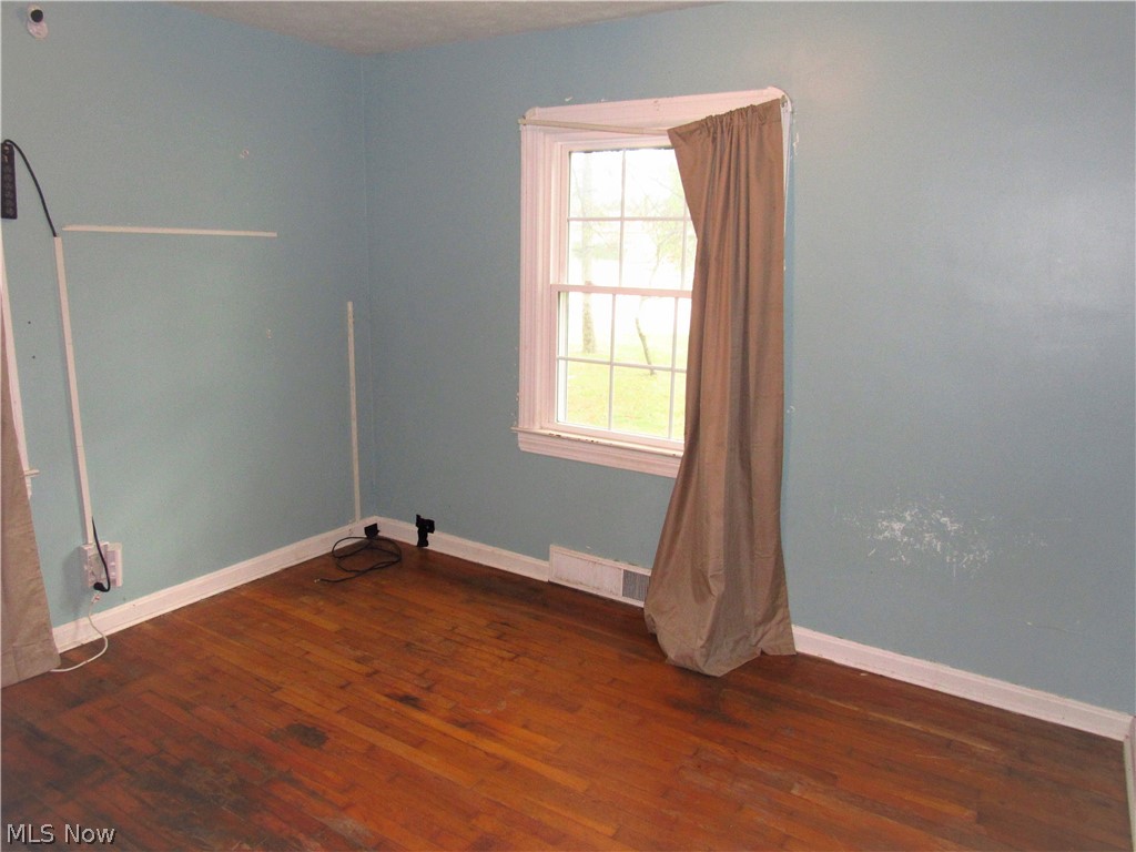 4202 West Pleasant Valley Road Cleveland, OH 44134 - Photo 8 of 14