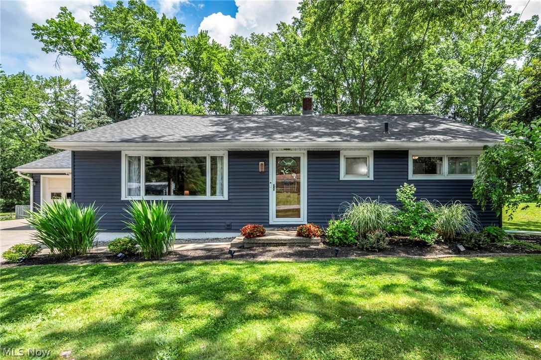 4717 Shriver Road North Canton, OH 44720 - Photo 4 of 49