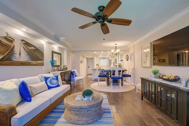 $5,000 | 17580 Gulf Boulevard, Unit 304, Redington Shores, FL 33708